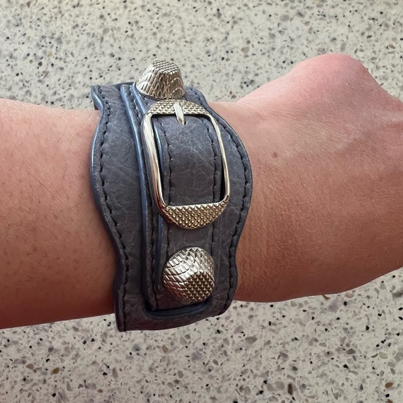 Giant Leather Arena Bracelet - Picture 4 of 4